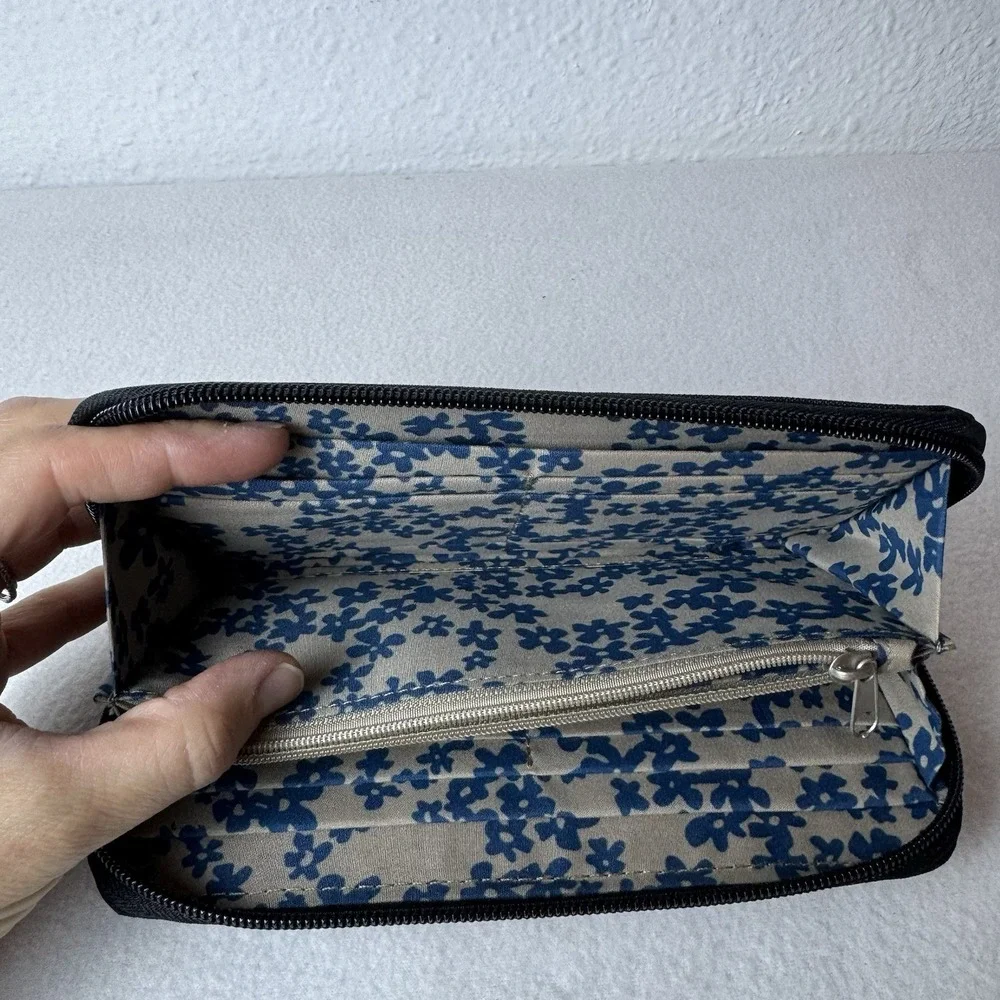 Travelon RFID Blocking Zip Around Nylon Wallet Black Card Slots Coin Pocket ID
